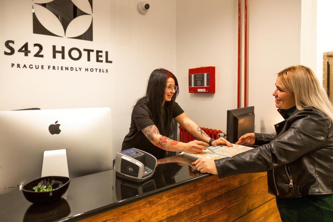 S42 Hotel プラハ エクステリア 写真