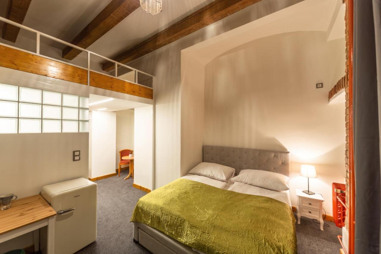 S42 Hotel プラハ エクステリア 写真