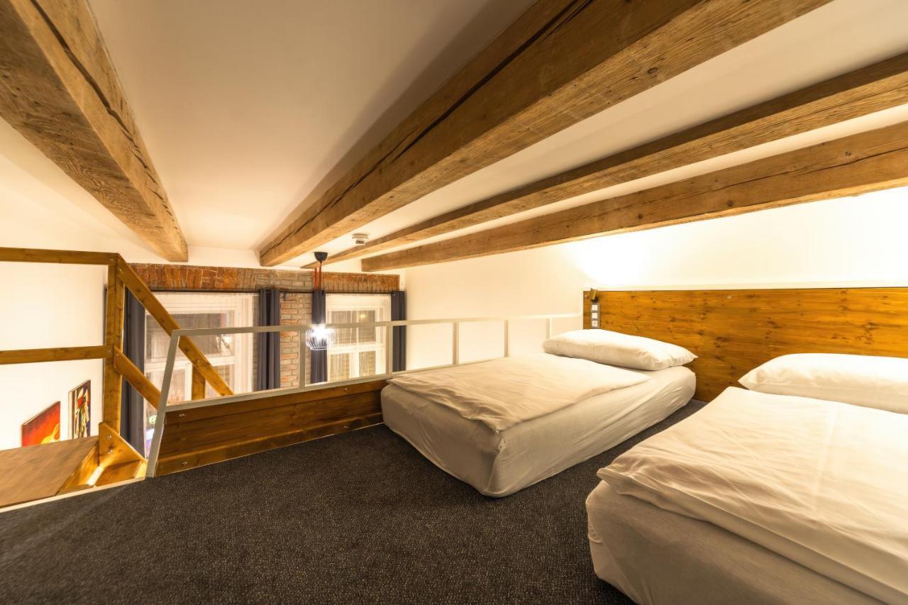 S42 Hotel プラハ エクステリア 写真