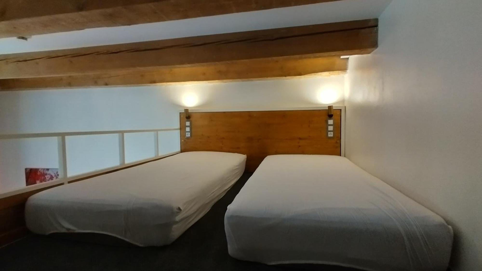 S42 Hotel プラハ 部屋 写真